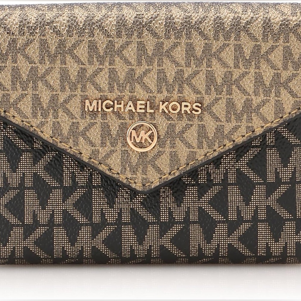 NWT Michael Kors Jet Set Charm Trifold Wallet